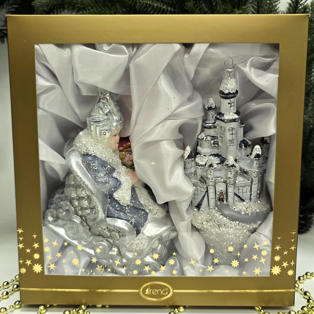 фото Набор ёлочных игрушек Снежная королева на санях и замок