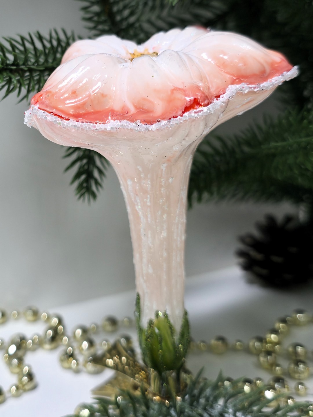 фото Стеклянная елочная игрушка Цветочек на прищепке