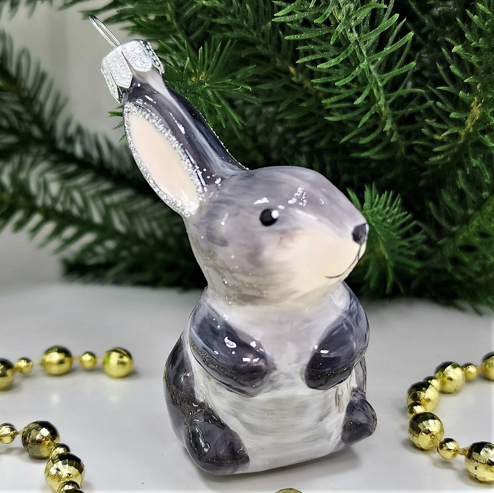 фото Стеклянная елочная игрушка Зайка серенький