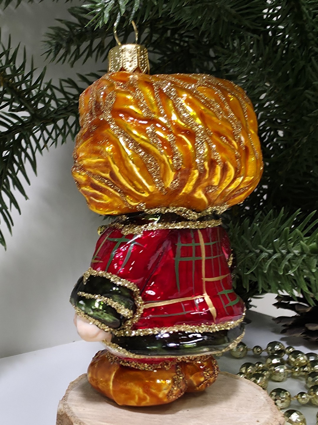 фото Стеклянная елочная игрушка Лохматый мальчик