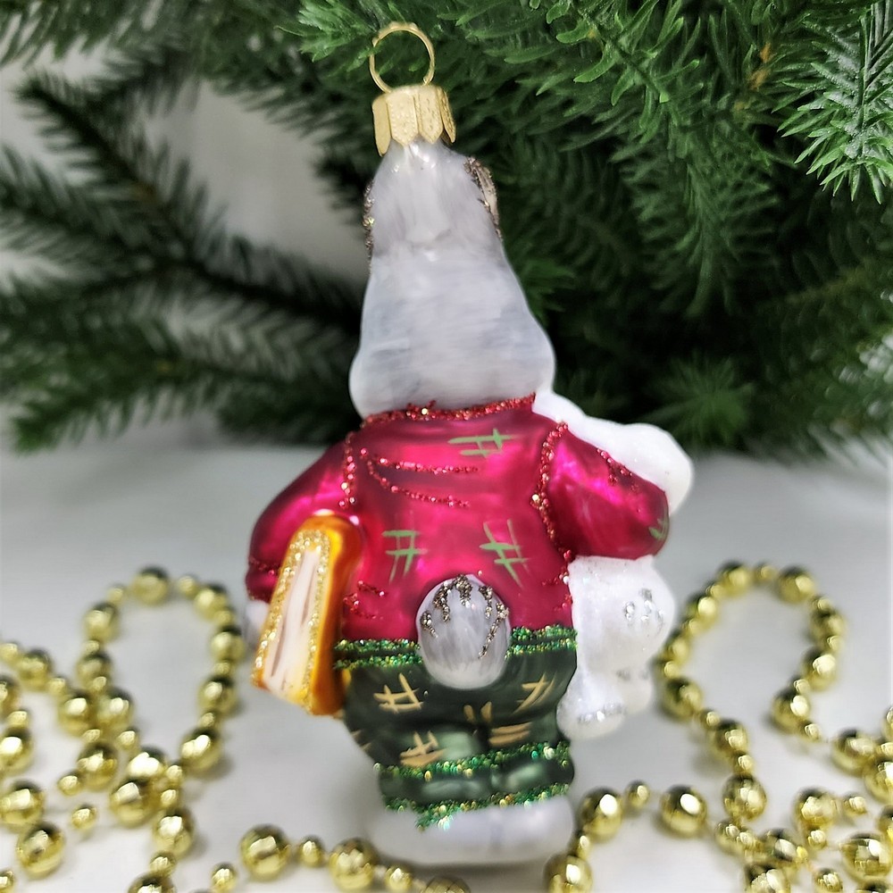 фото Стеклянная елочная игрушка Зайчик с зайкой и книгой