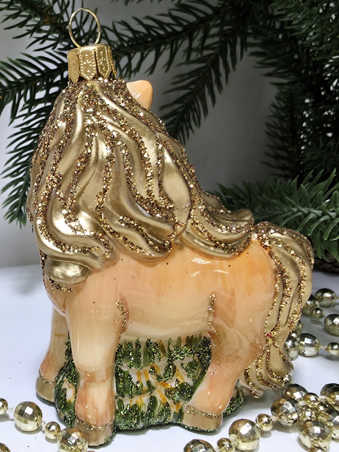 фото Стеклянная елочная игрушка Лошадка смотрит в бок