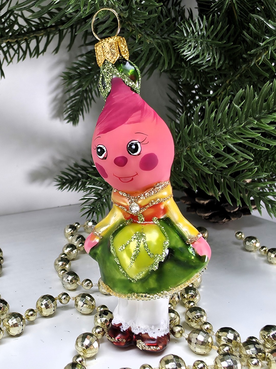 фото Стеклянная елочная игрушка Редиска