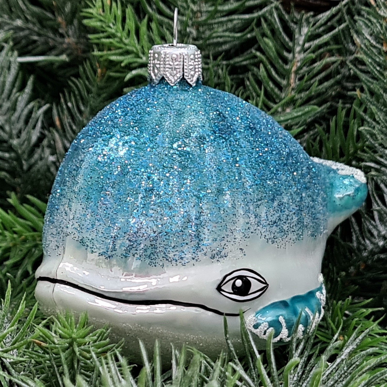 фото Стеклянная елочная игрушка Кит