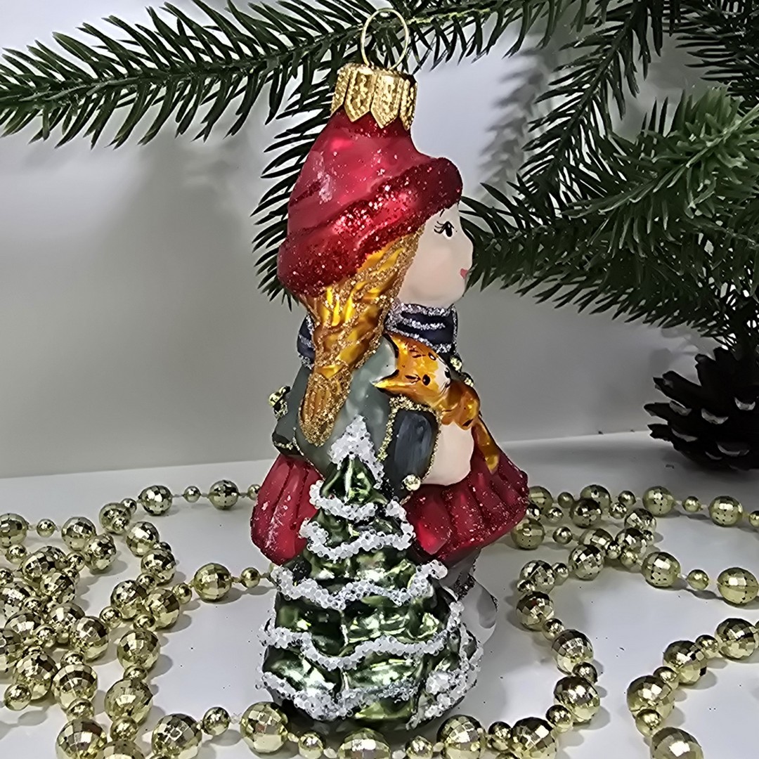 фото Стеклянная елочная игрушка Девочка с котиком