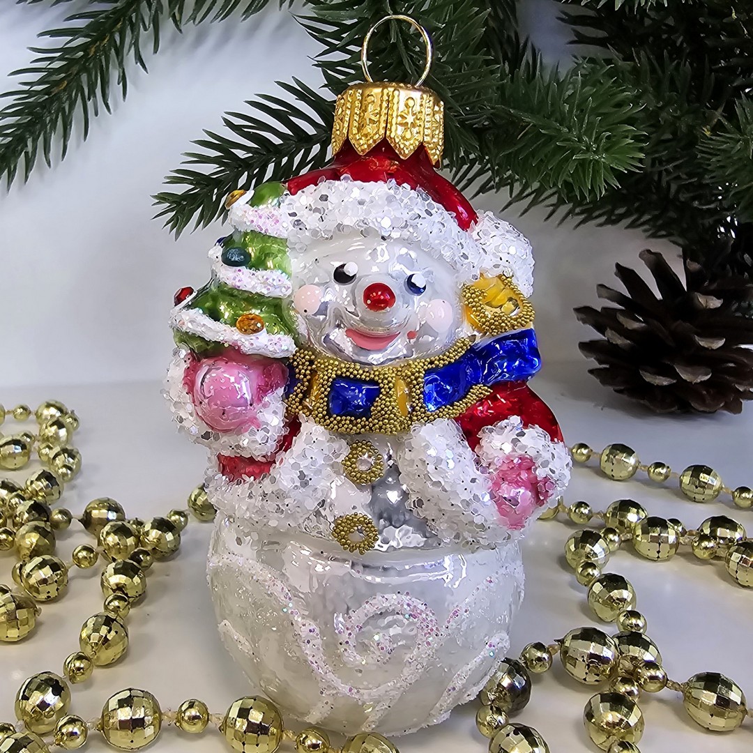 фото Стеклянная елочная игрушка Снеговик с елочкой