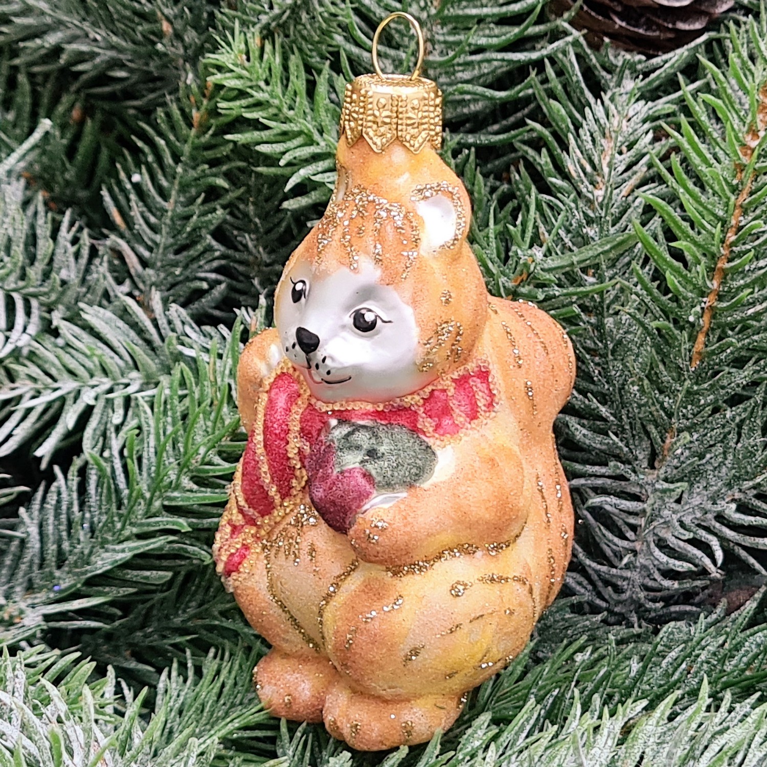 фото Стеклянная елочная игрушка Белочка с орехом сахар малая