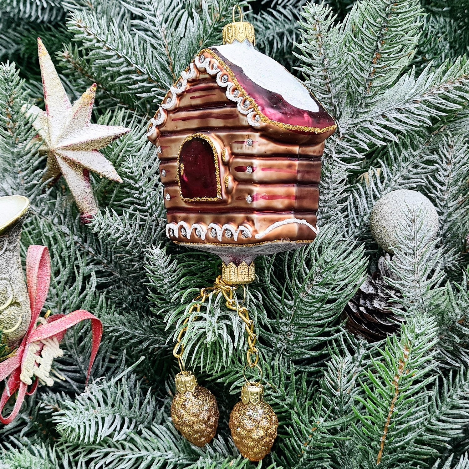 фото Стеклянная елочная игрушка Часы с кукушкой