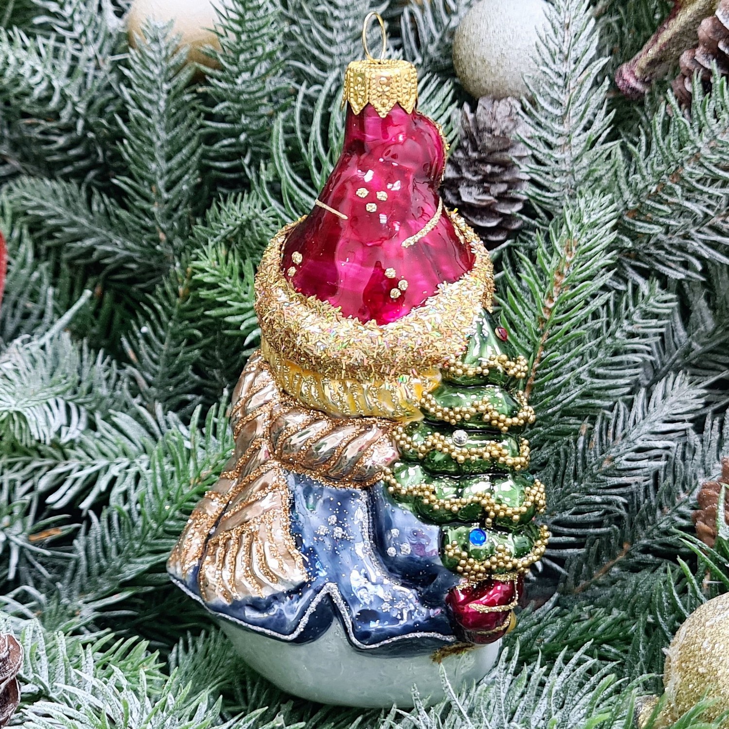 фото Стеклянная елочная игрушка Снеговик с елкой