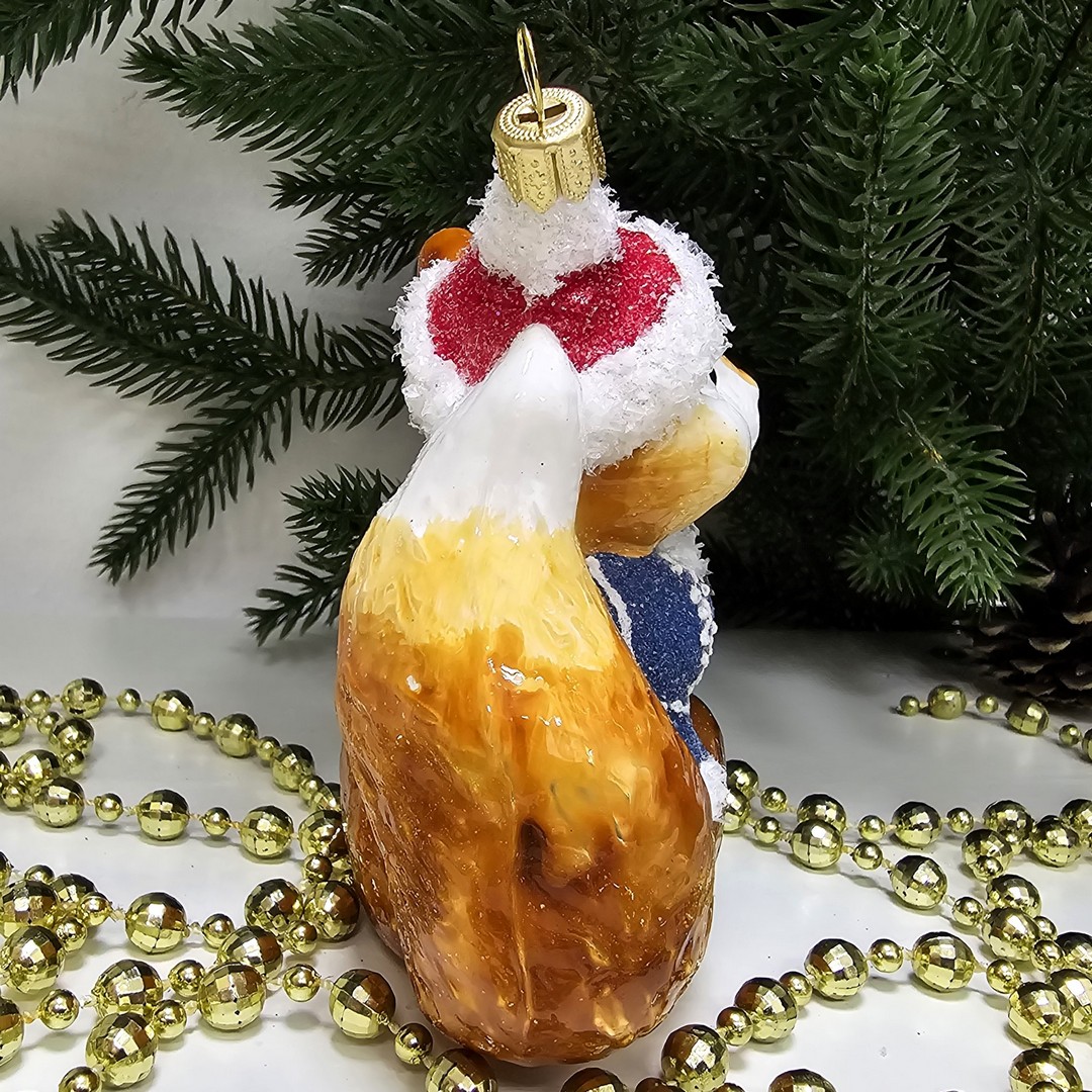 фото Стеклянная елочная игрушка Белочка с орехом