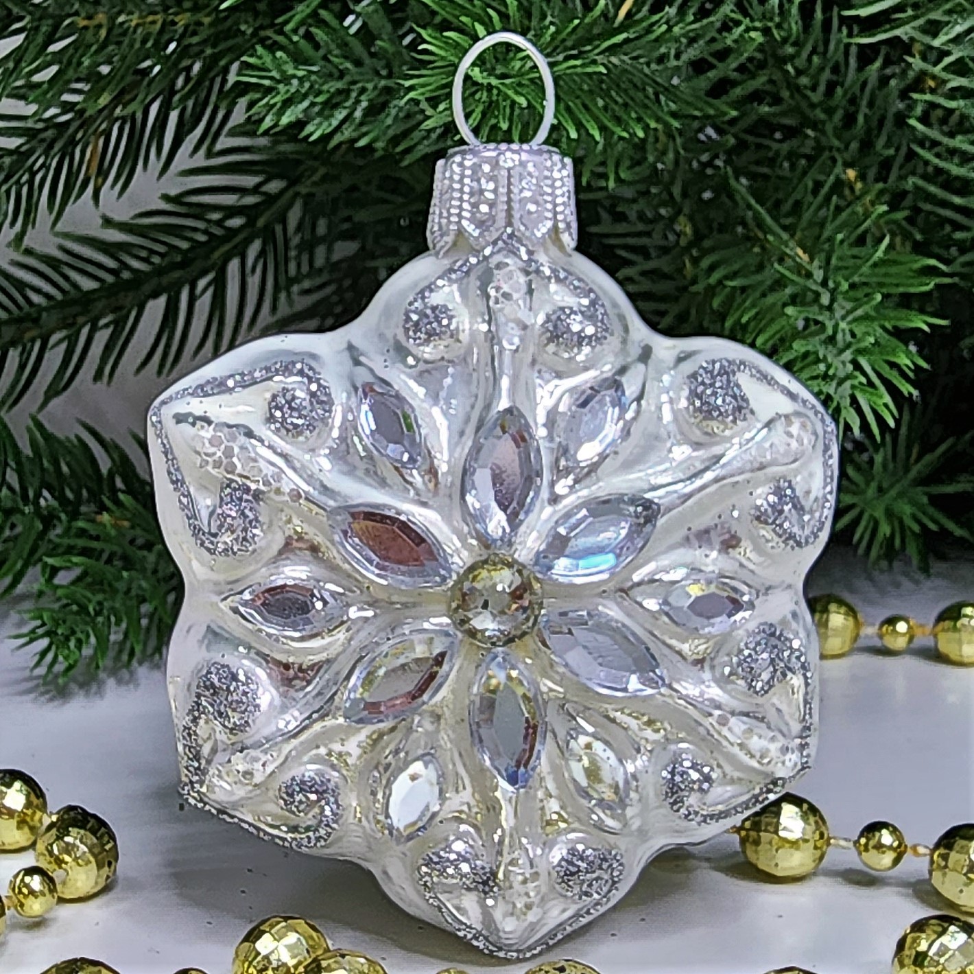 фото Стеклянная елочная игрушка Снежинка