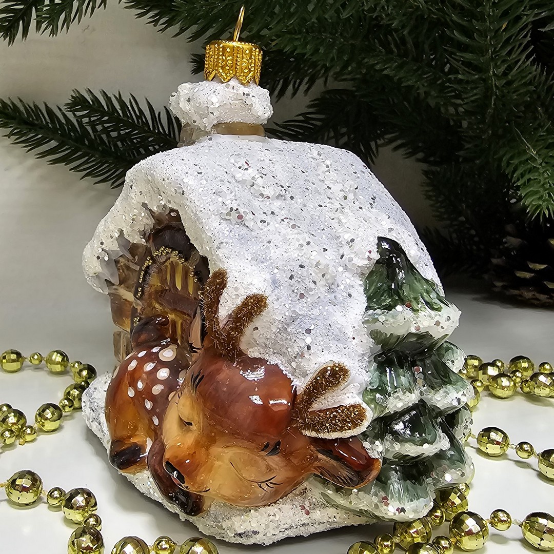 фото Стеклянная елочная игрушка Домик с олененком