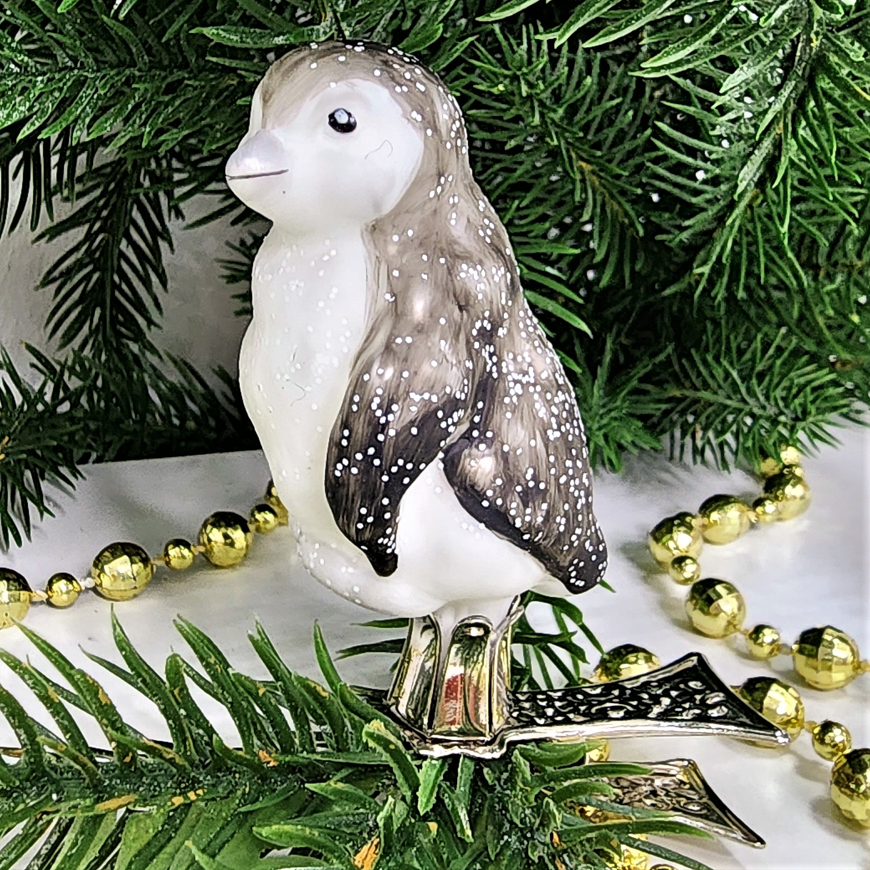 фото Стеклянная елочная игрушка Пингвин на прищепке