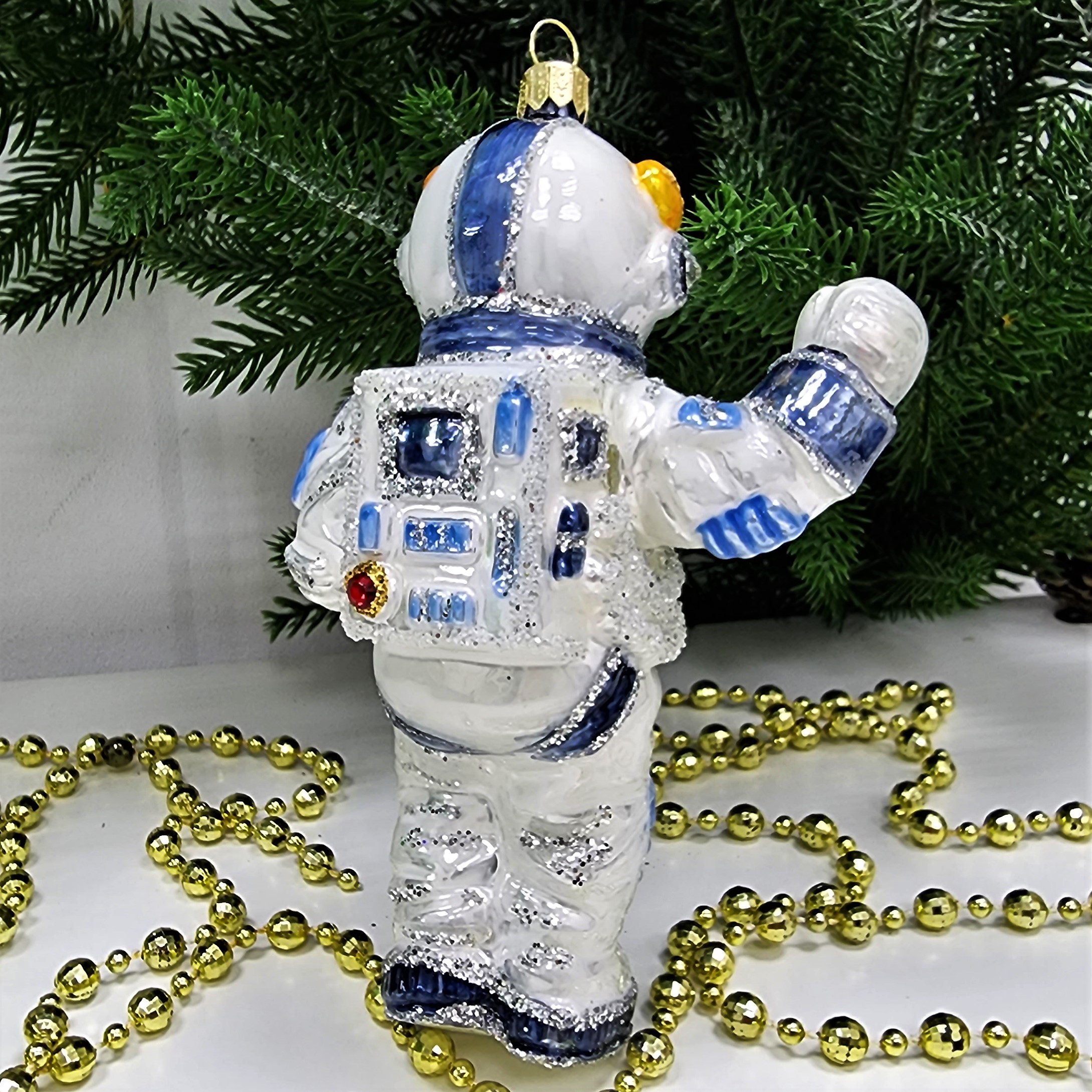 фото Стеклянная елочная игрушка Космонавт