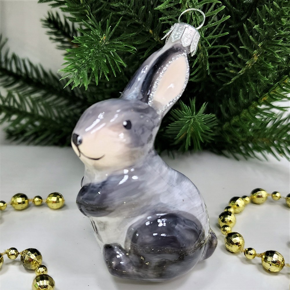 фото Стеклянная елочная игрушка Зайка серенький