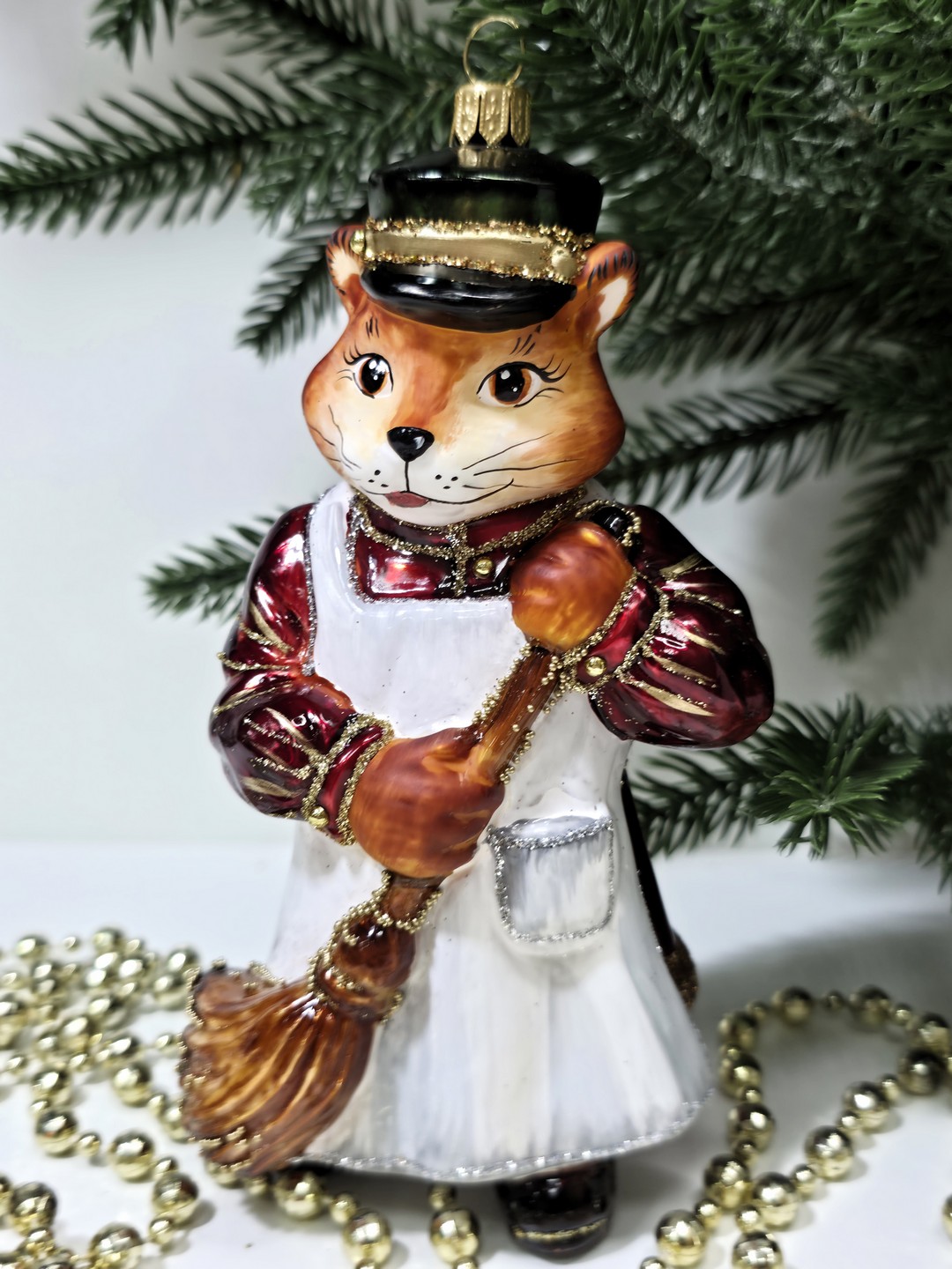 фото Стеклянная елочная игрушка Котофей дворник