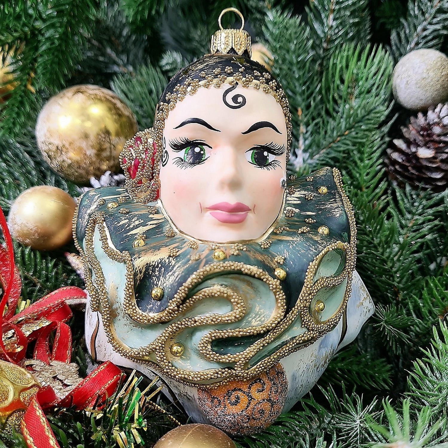 фото Стеклянная елочная игрушка Арлекино