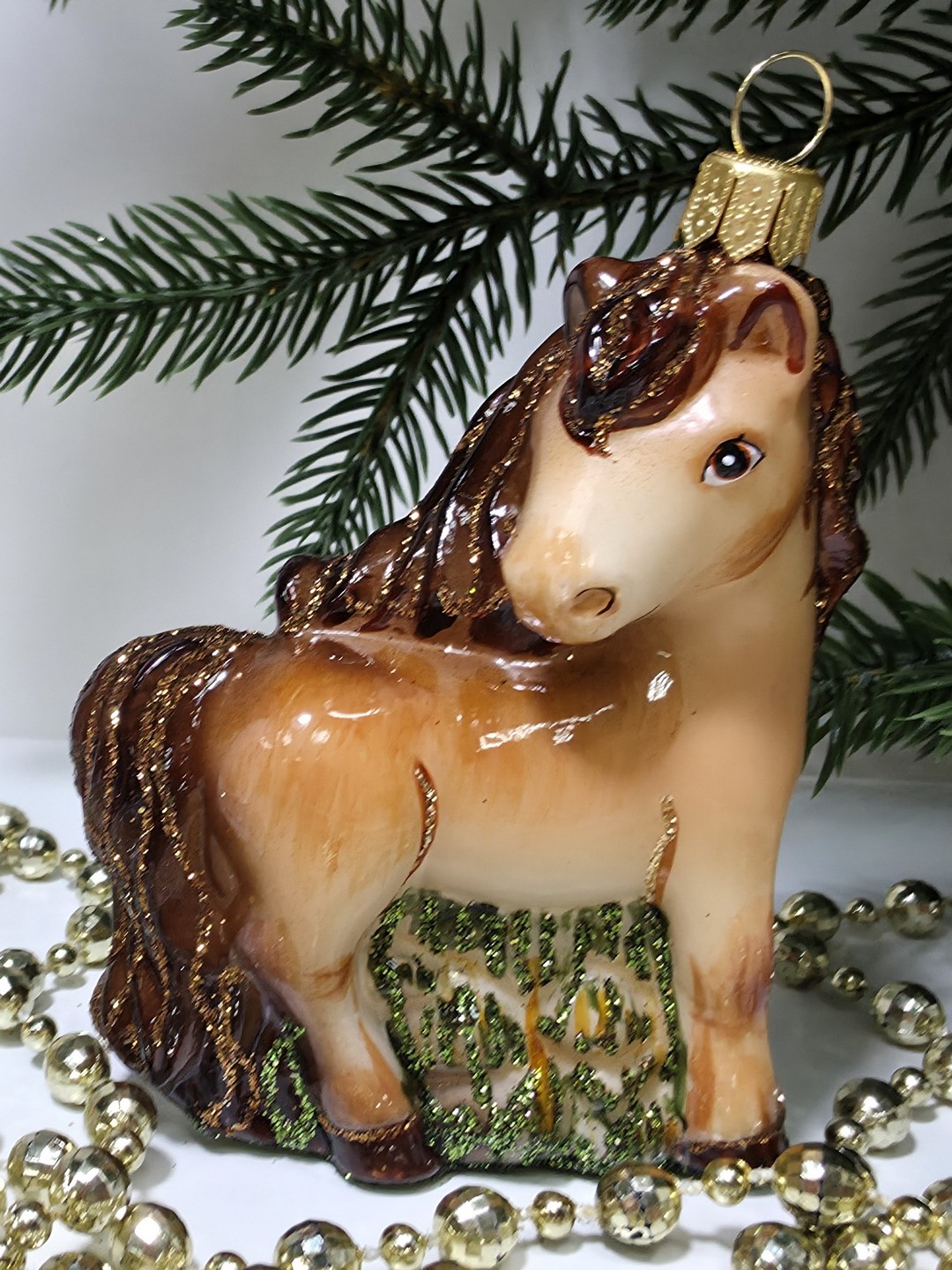 фото Стеклянная елочная игрушка Лошадка смотрит в бок