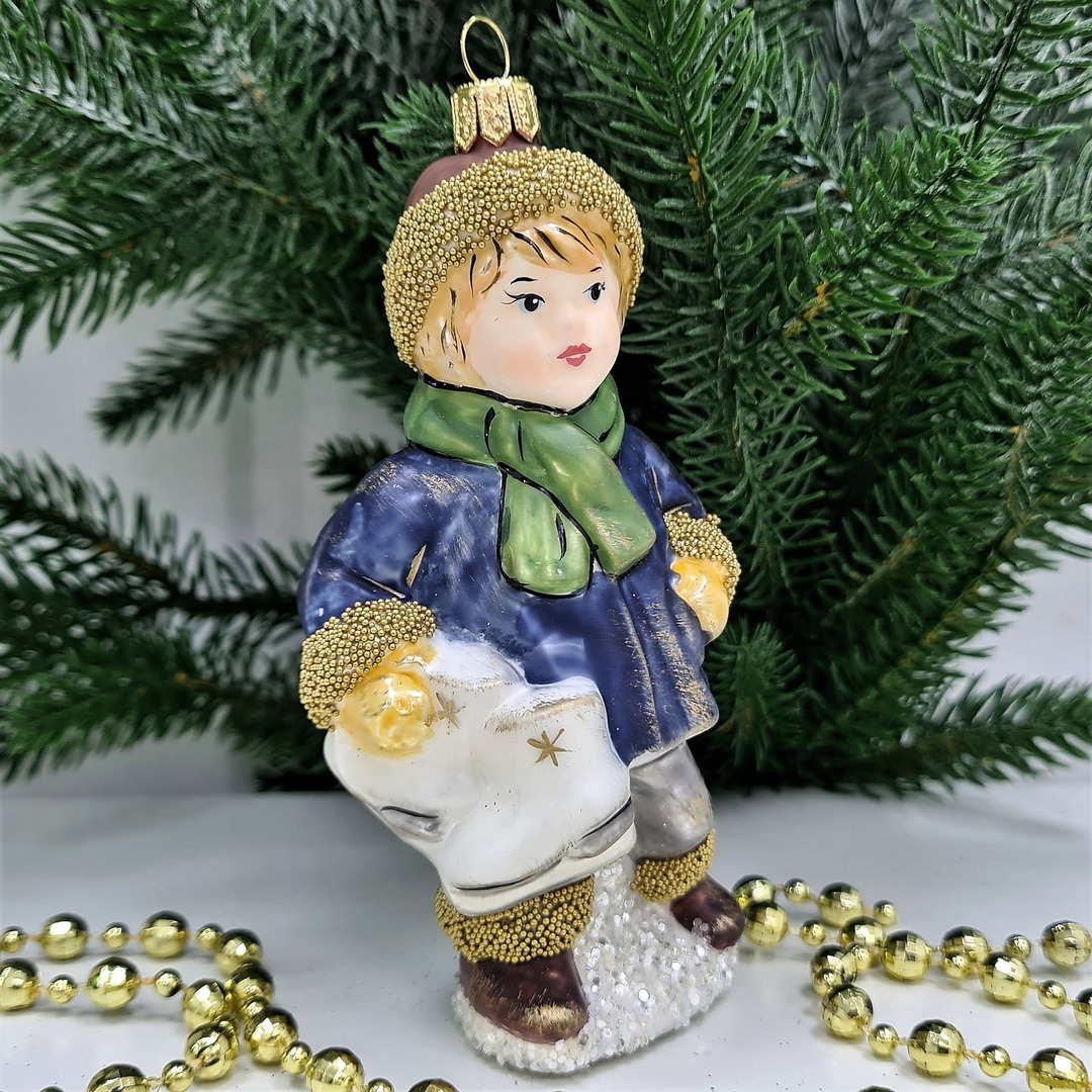 фото Стеклянная елочная игрушка Мальчик с коньками винтаж