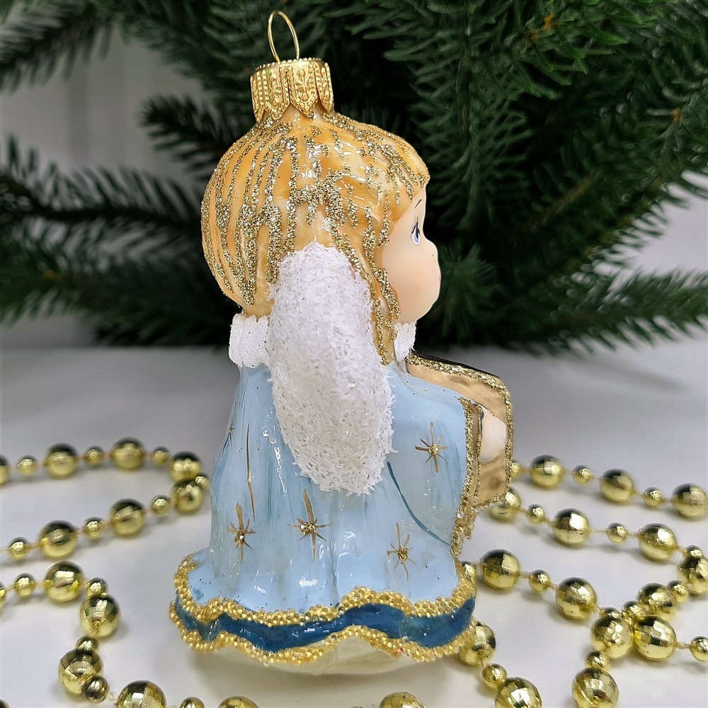 фото Стеклянная елочная игрушка Ангелочек с книгой