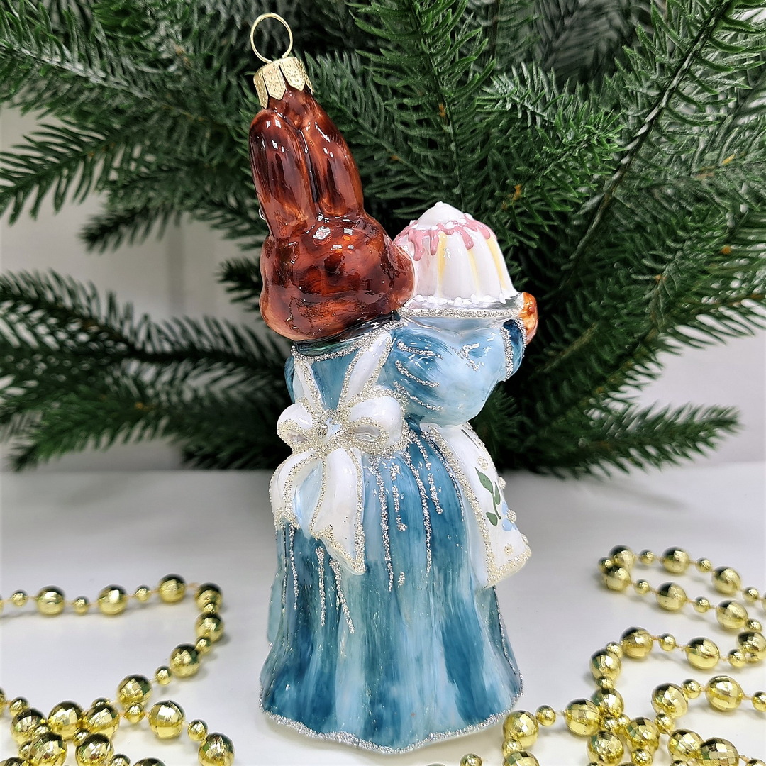 фото Стеклянная елочная игрушка Зайчиха с тортом-1