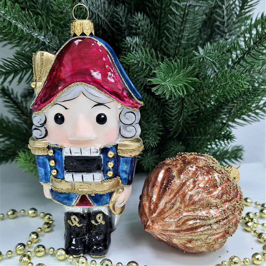 фото Набор ёлочных игрушек Щелкунчик и орех винтаж