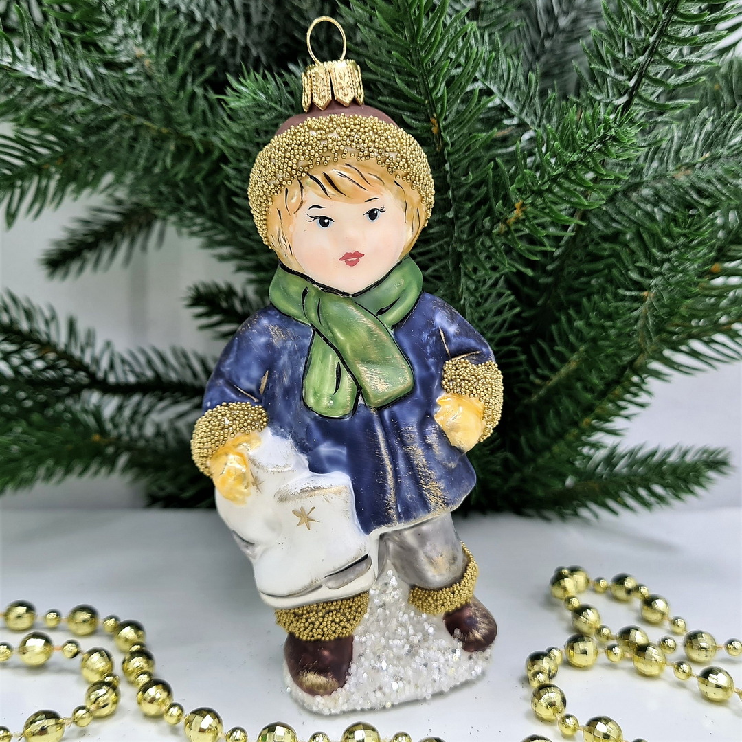 фото Стеклянная елочная игрушка Мальчик с коньками винтаж