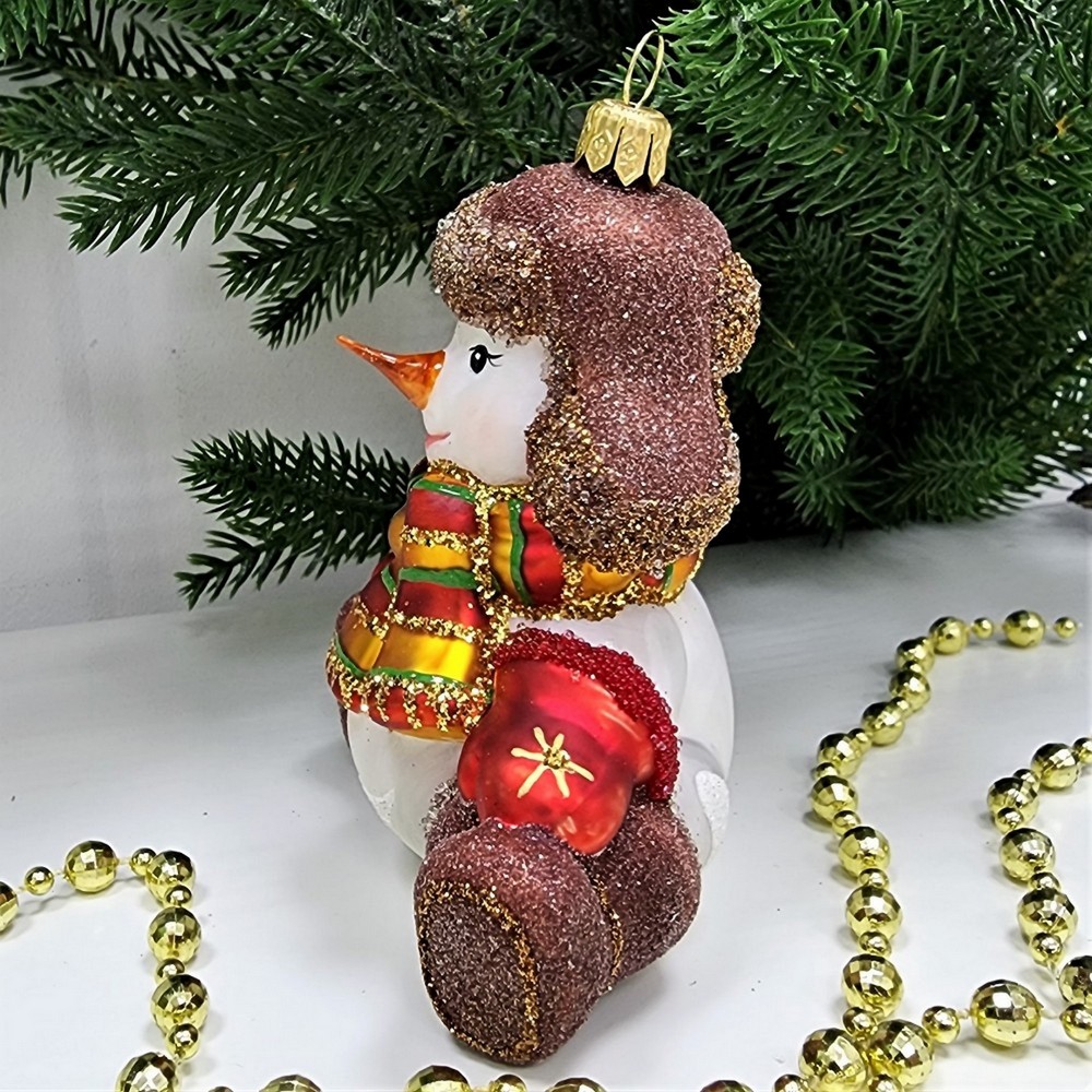 фото Стеклянная елочная игрушка Снеговик в валенках