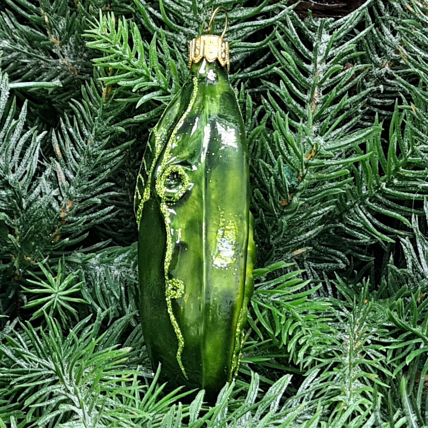 фото Стеклянная елочная игрушка Горох