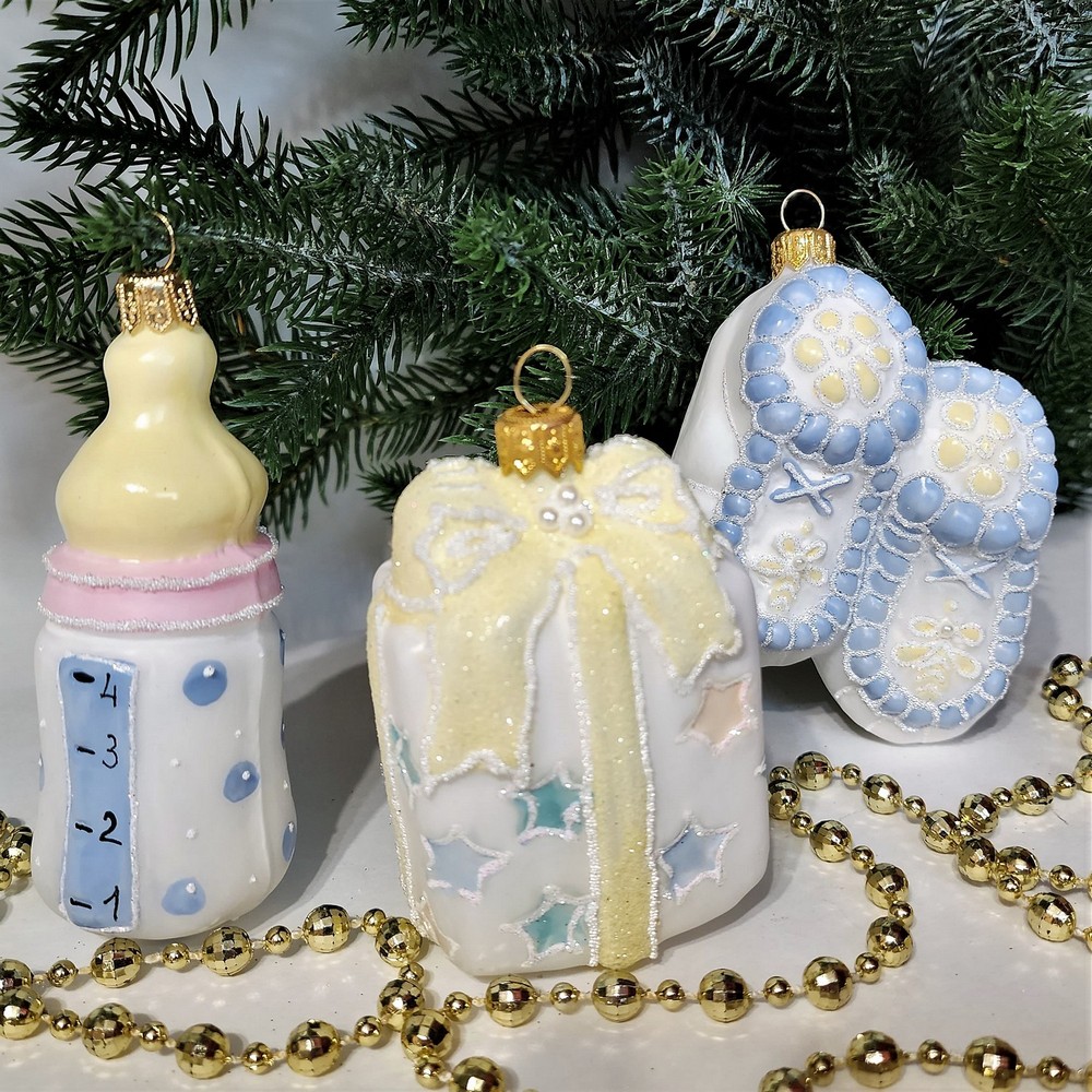 фото Набор ёлочных игрушек Бутылочка, подарок и пинетки