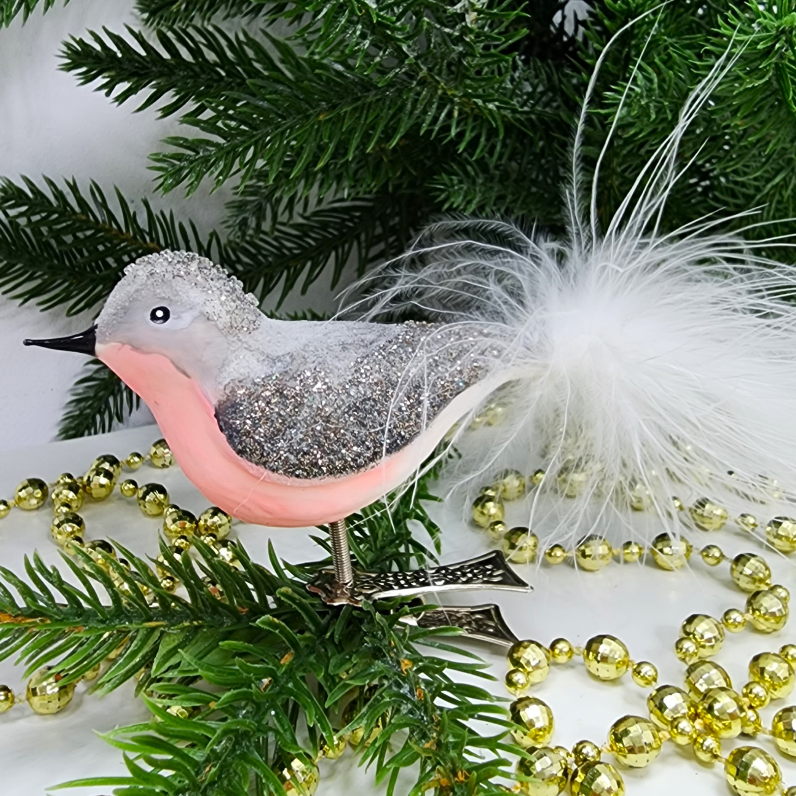 фото Стеклянная елочная игрушка Снегирь на прищепке