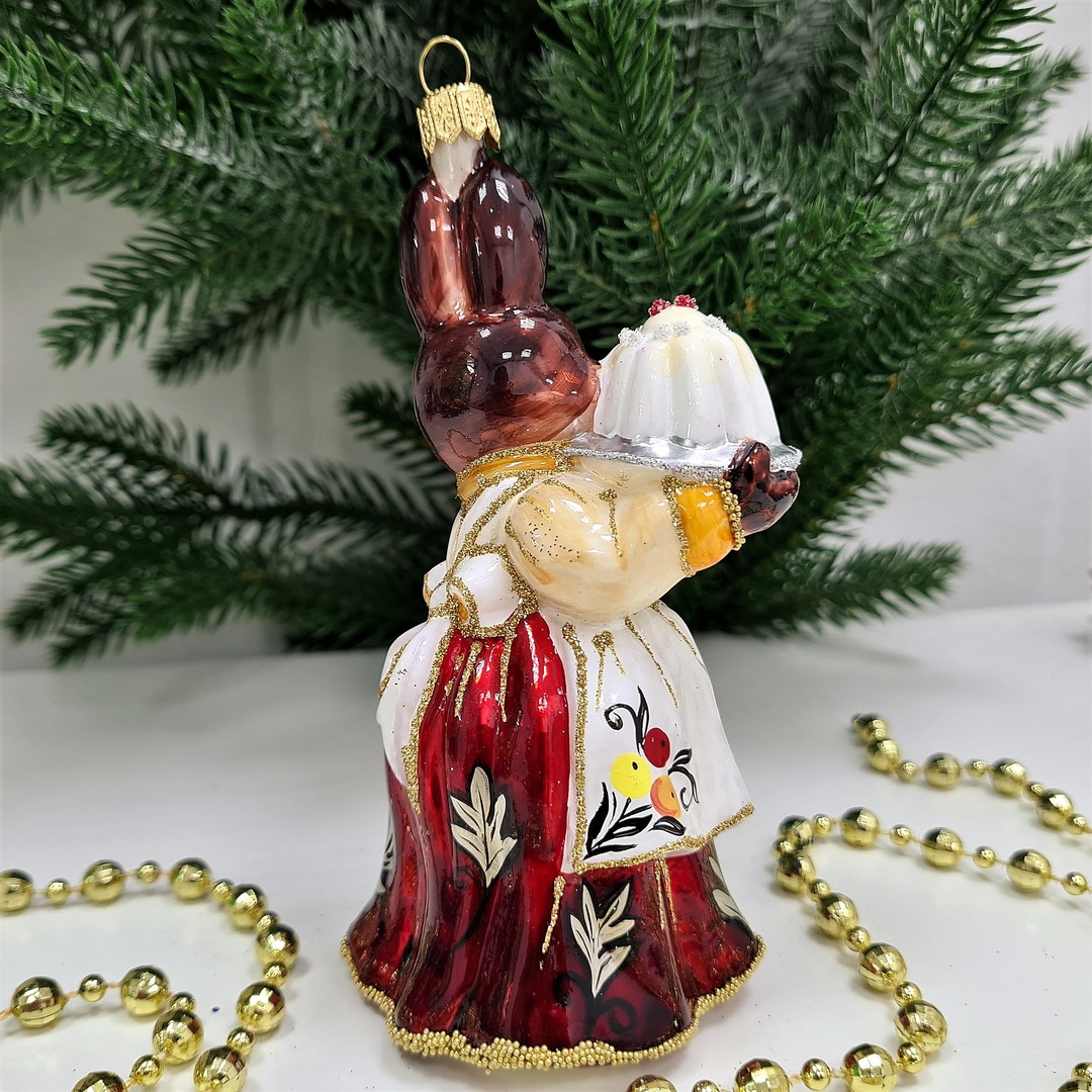 фото Стеклянная елочная игрушка Зайчиха с тортом-3