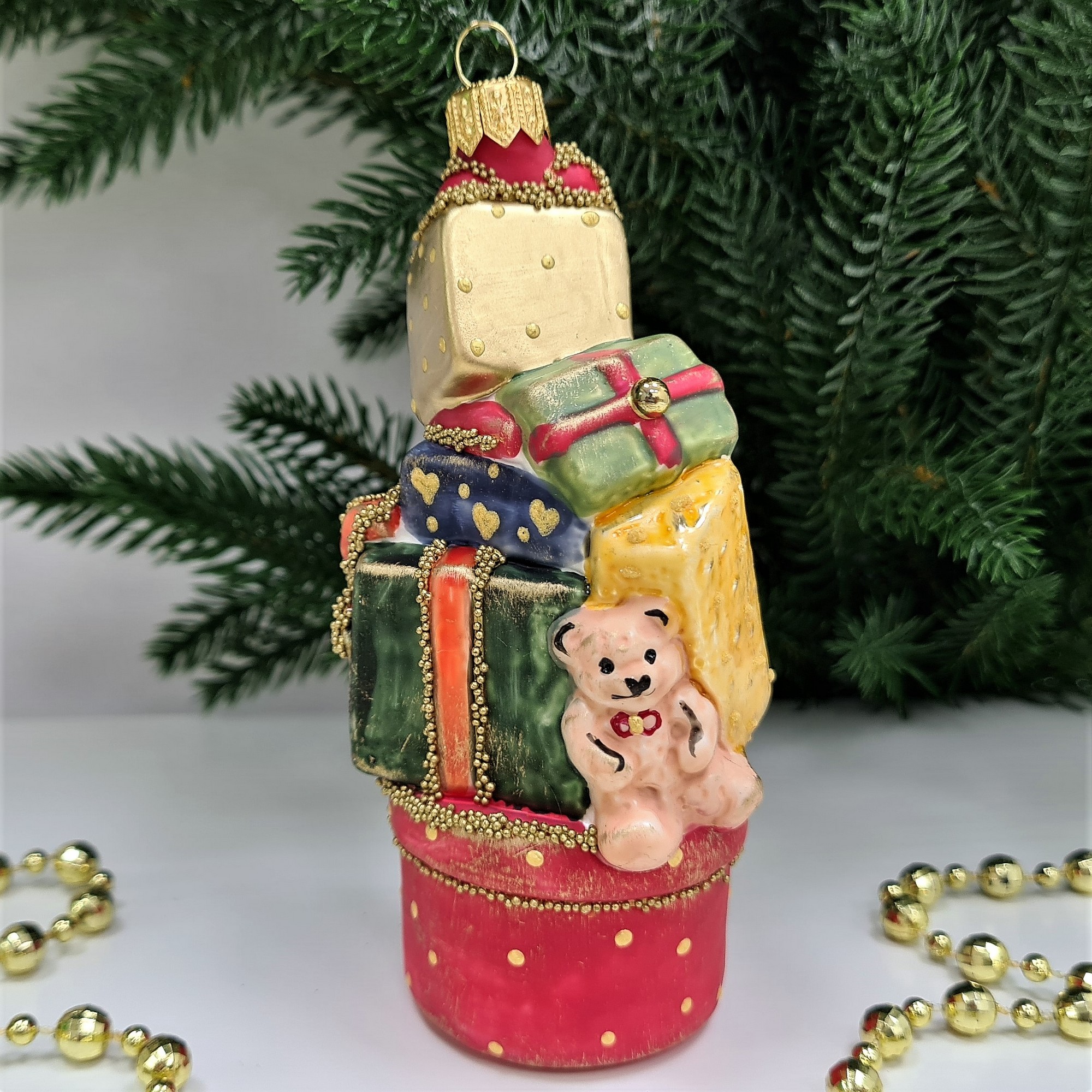 фото Стеклянная елочная игрушка Подарки винтаж