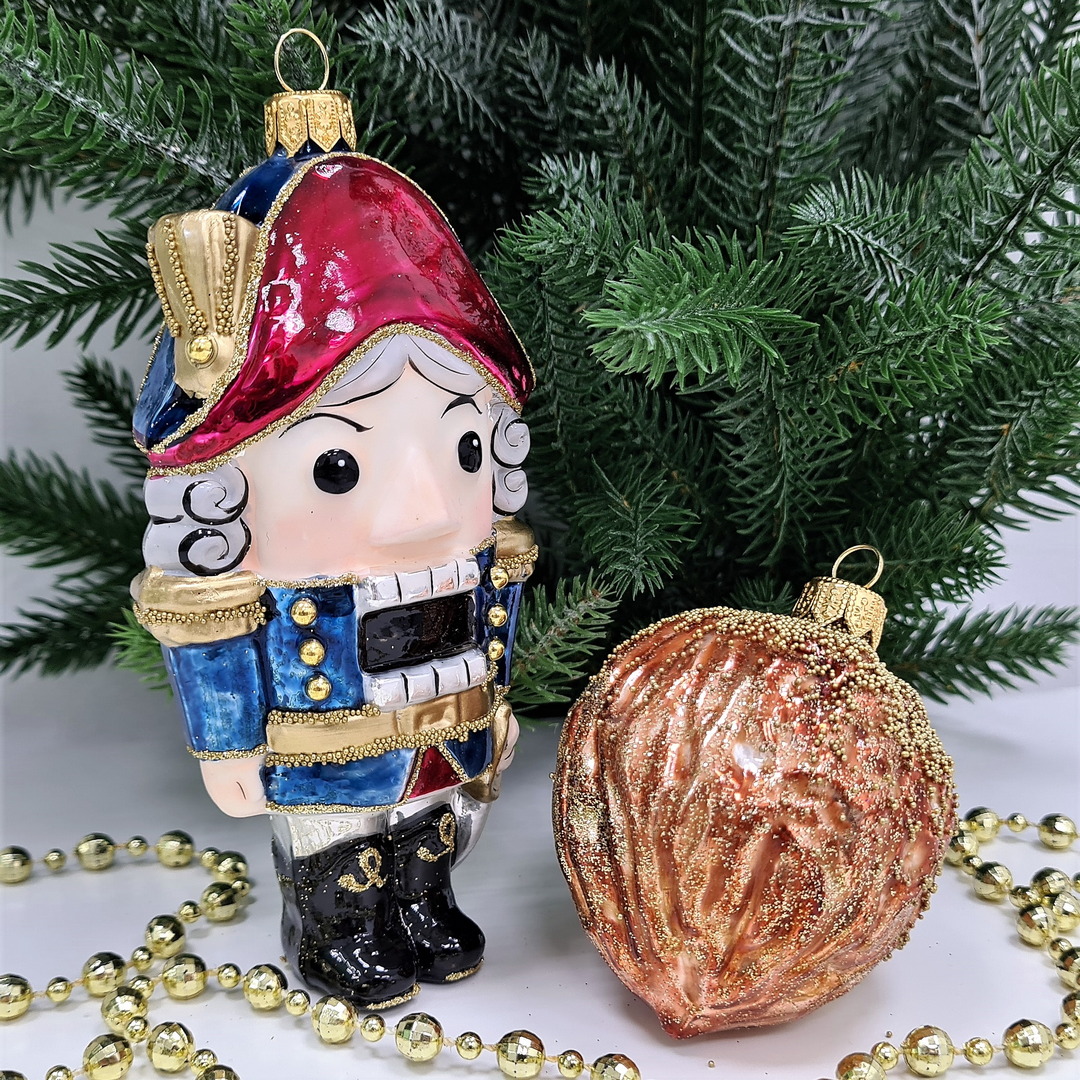 фото Набор ёлочных игрушек Щелкунчик и орех винтаж
