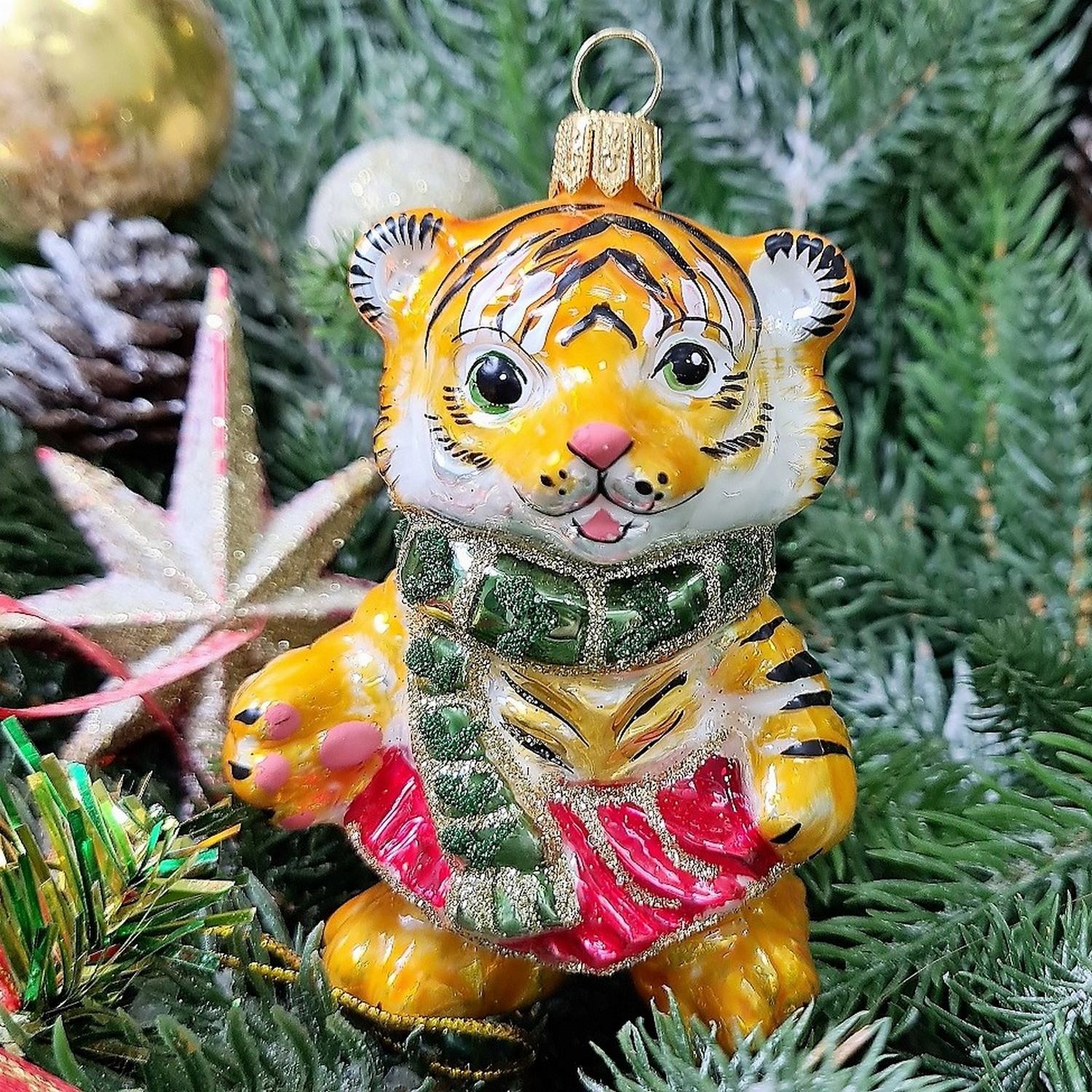 фото Стеклянная елочная игрушка Тигренок девочка