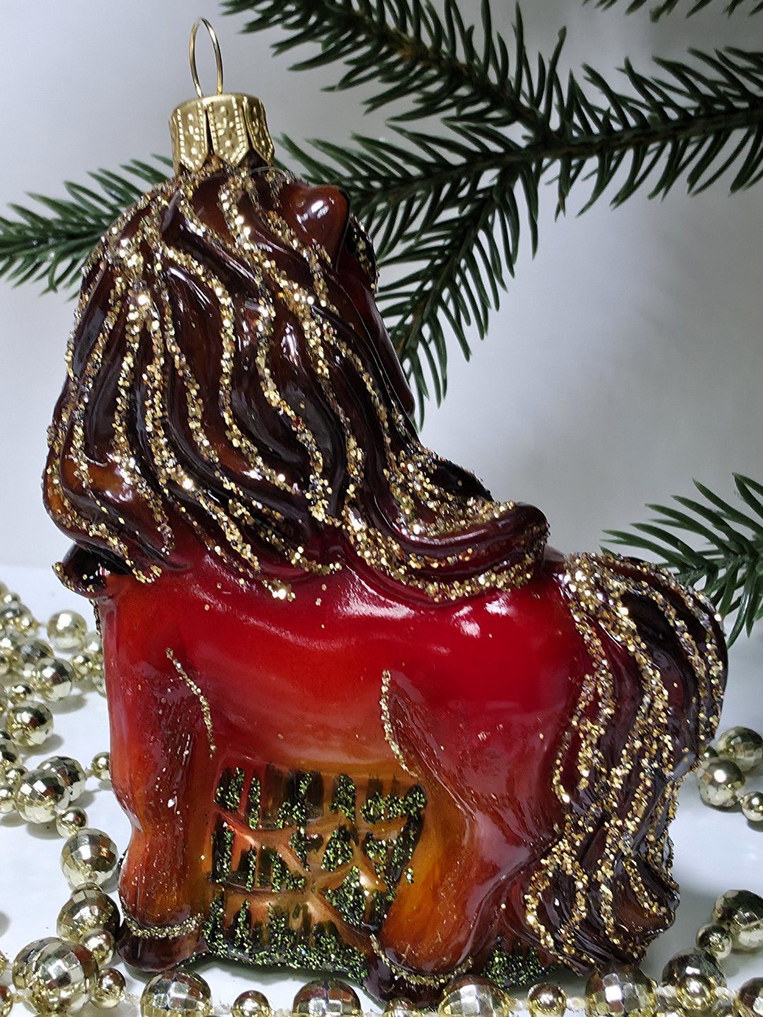 фото Стеклянная елочная игрушка Лошадка смотрит в бок