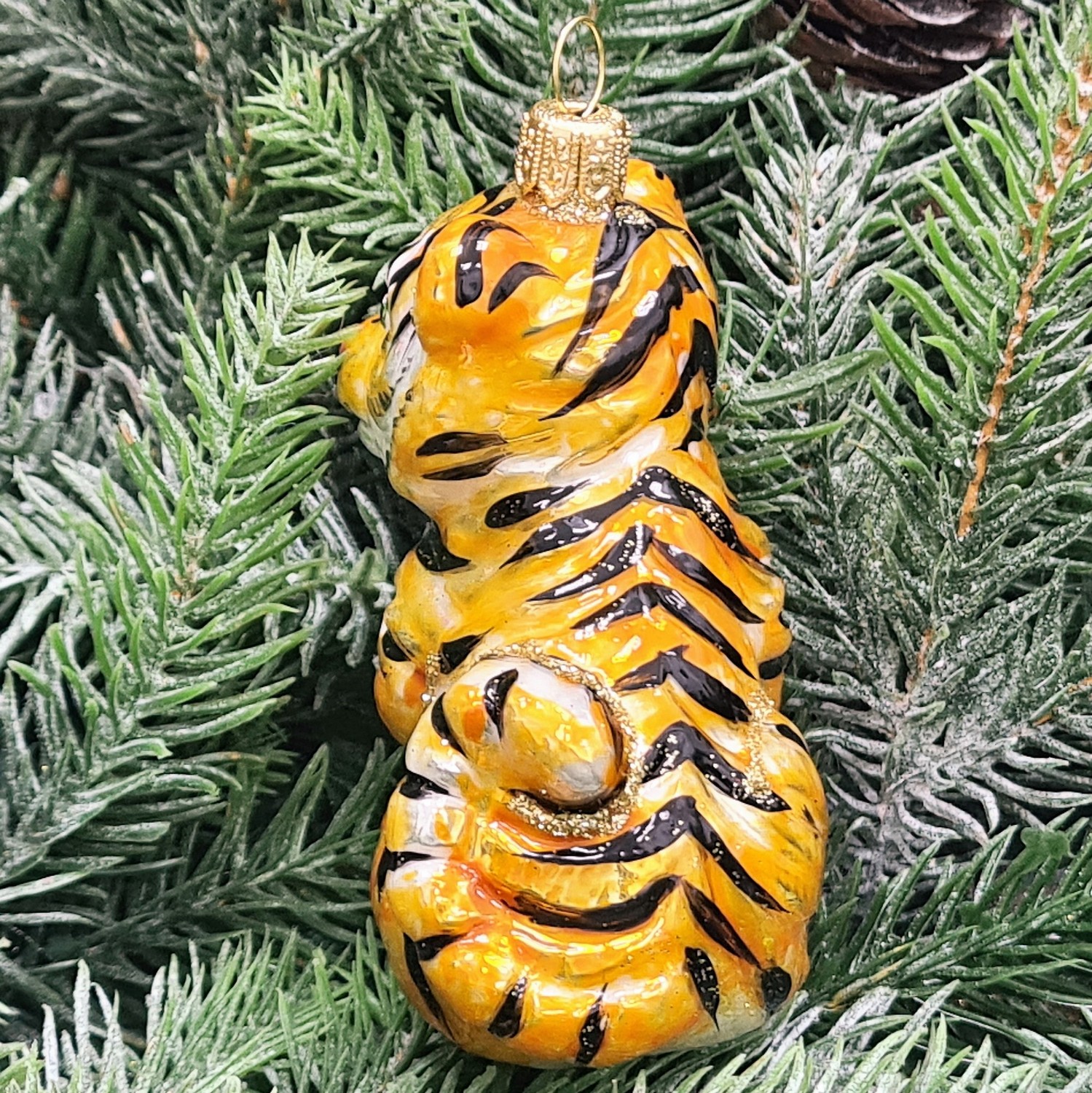 фото Стеклянная елочная игрушка Тигренок сидит