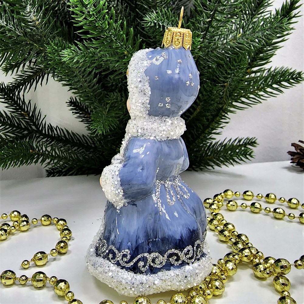 фото Стеклянная елочная игрушка Девочка