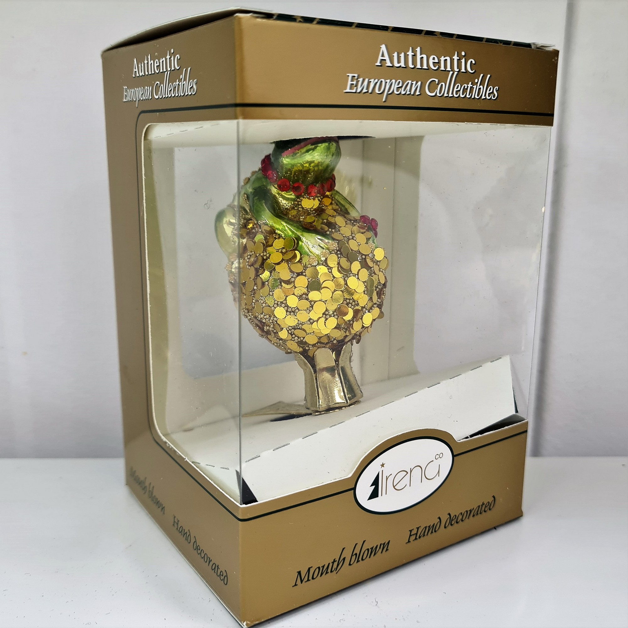 фото Стеклянная елочная игрушка Царевна лягушка на монетках