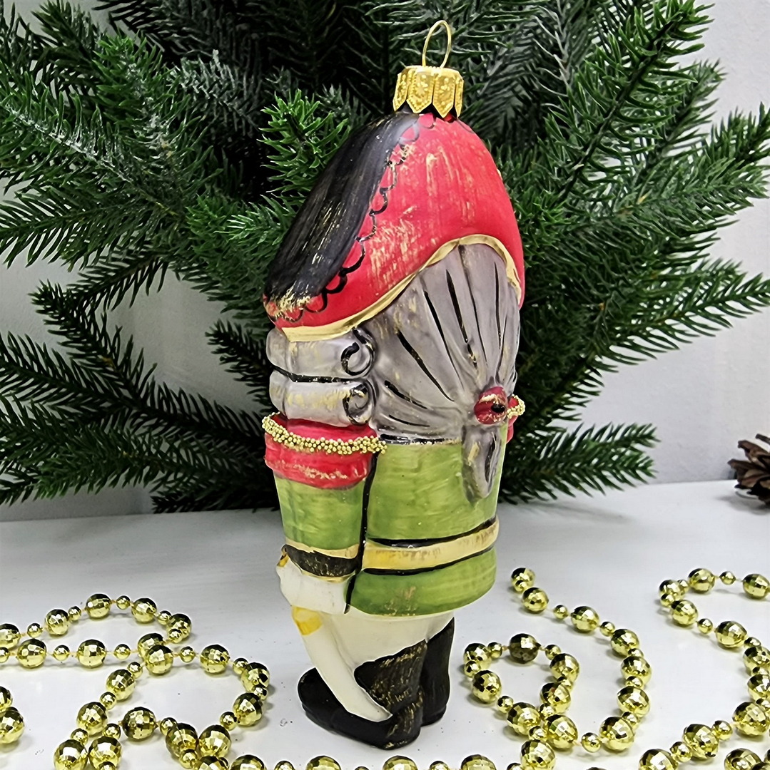 фото Стеклянная елочная игрушка Щелкунчик винтаж зеленый