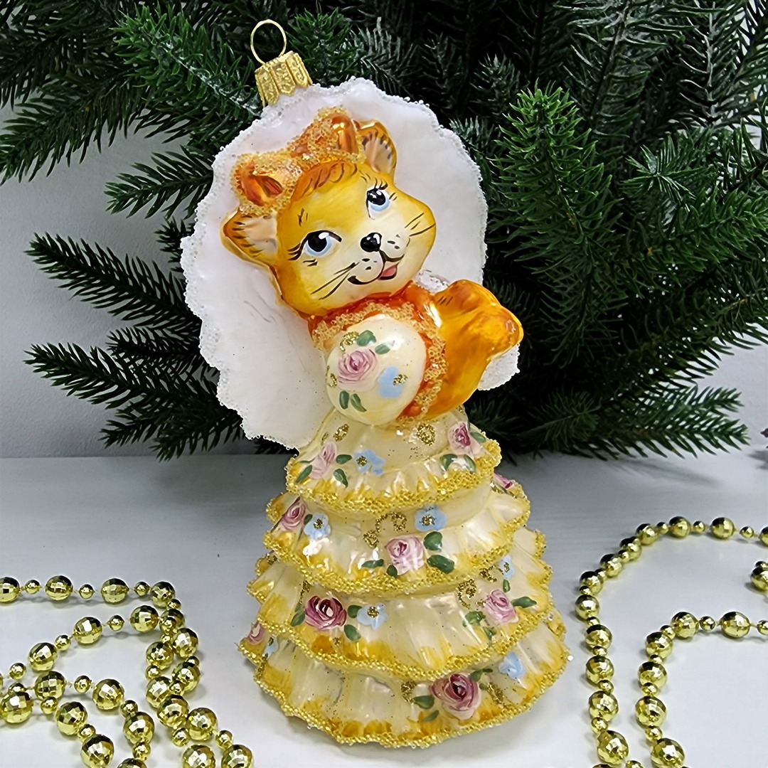 фото Стеклянная елочная игрушка Кошка с зонтиком версаль