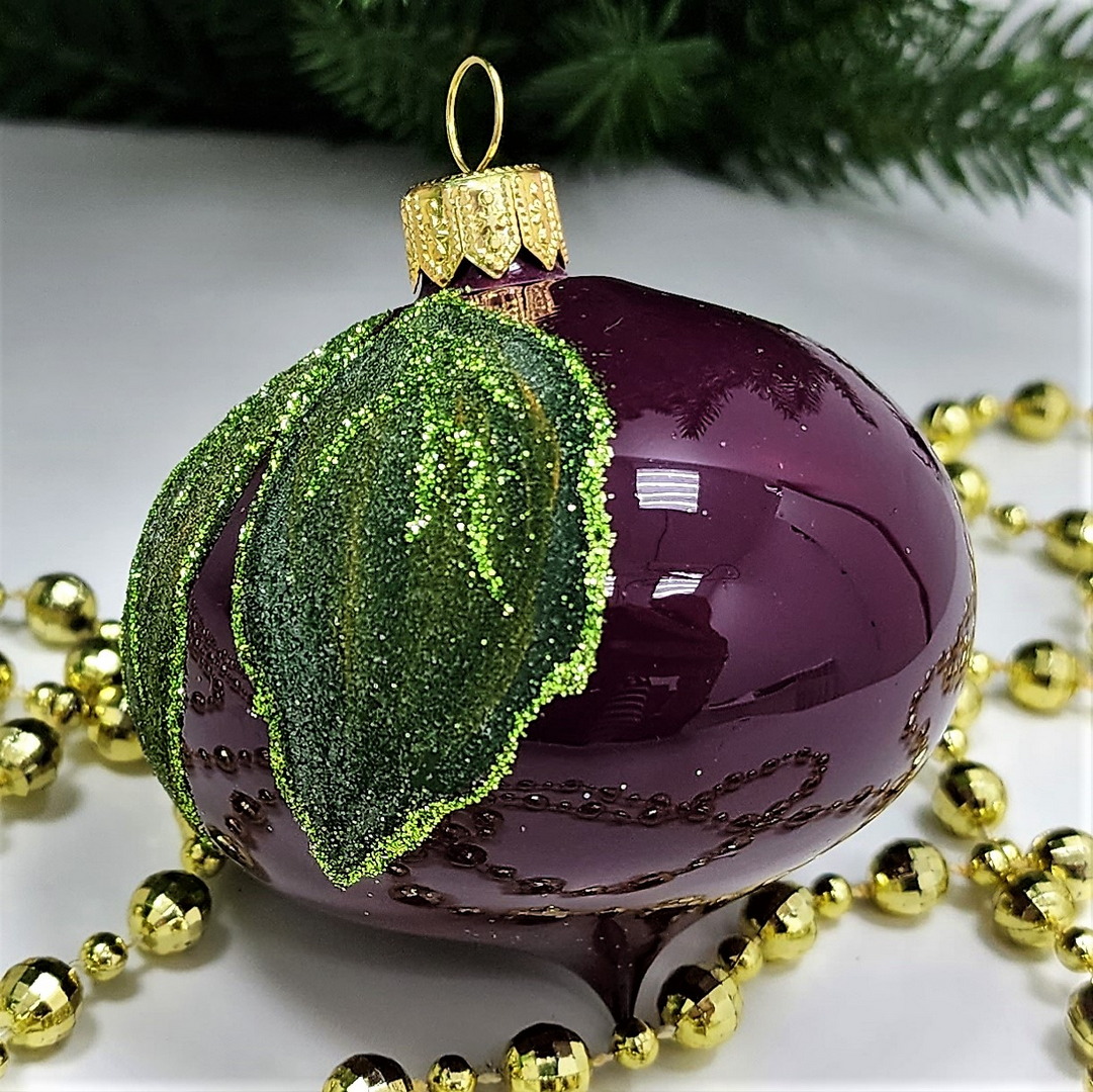 фото Стеклянная елочная игрушка Свекла