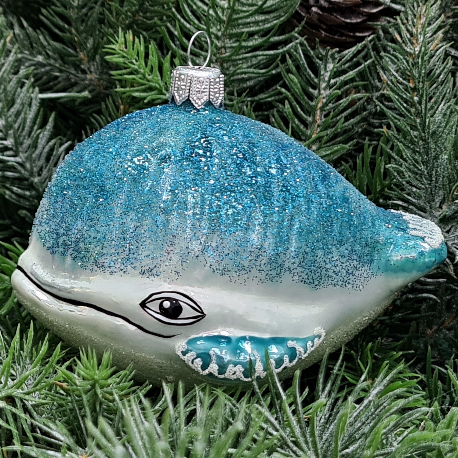 фото Стеклянная елочная игрушка Кит