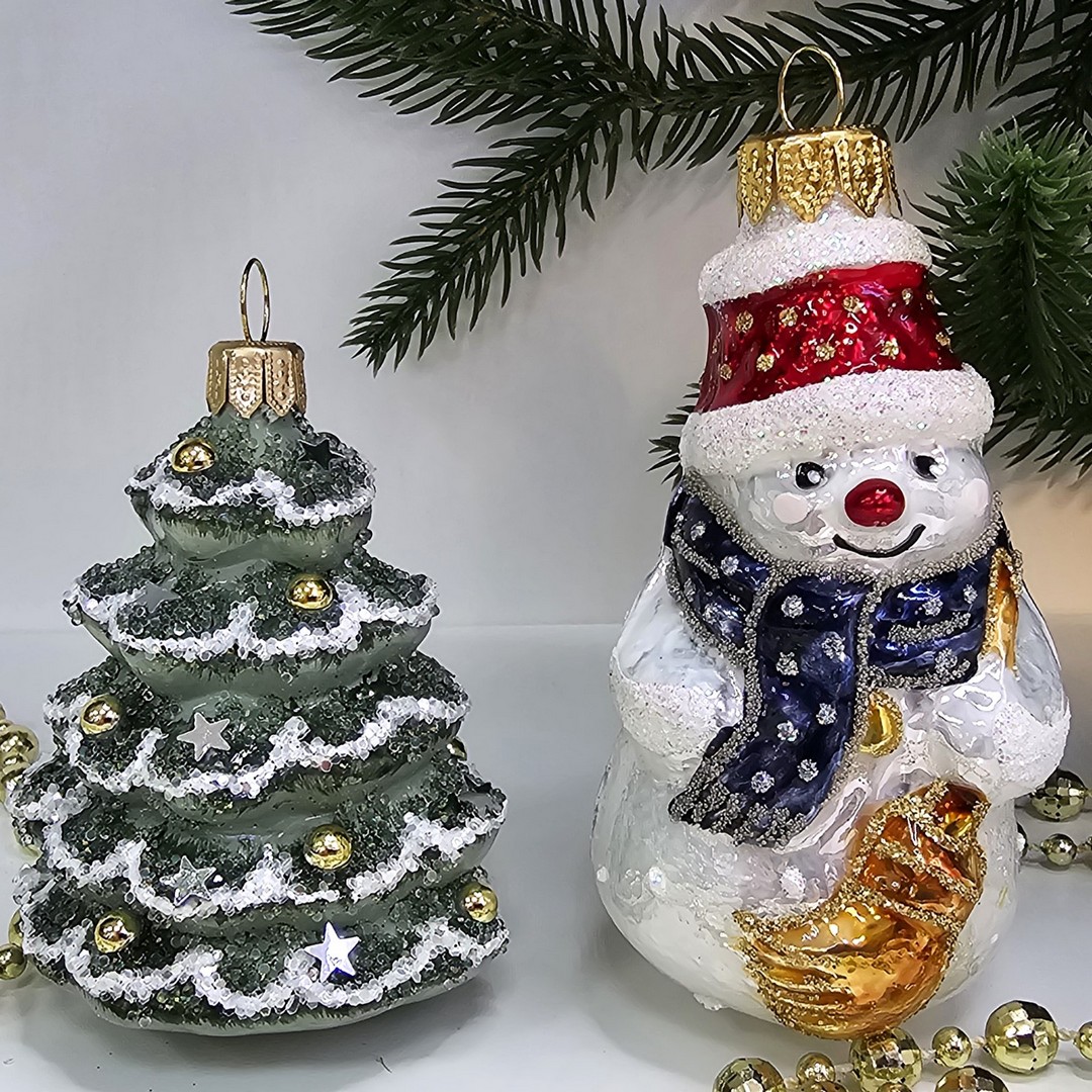 фото Набор стеклянных ёлочных игрушек Irena-Co Снеговик с метлой и елочка