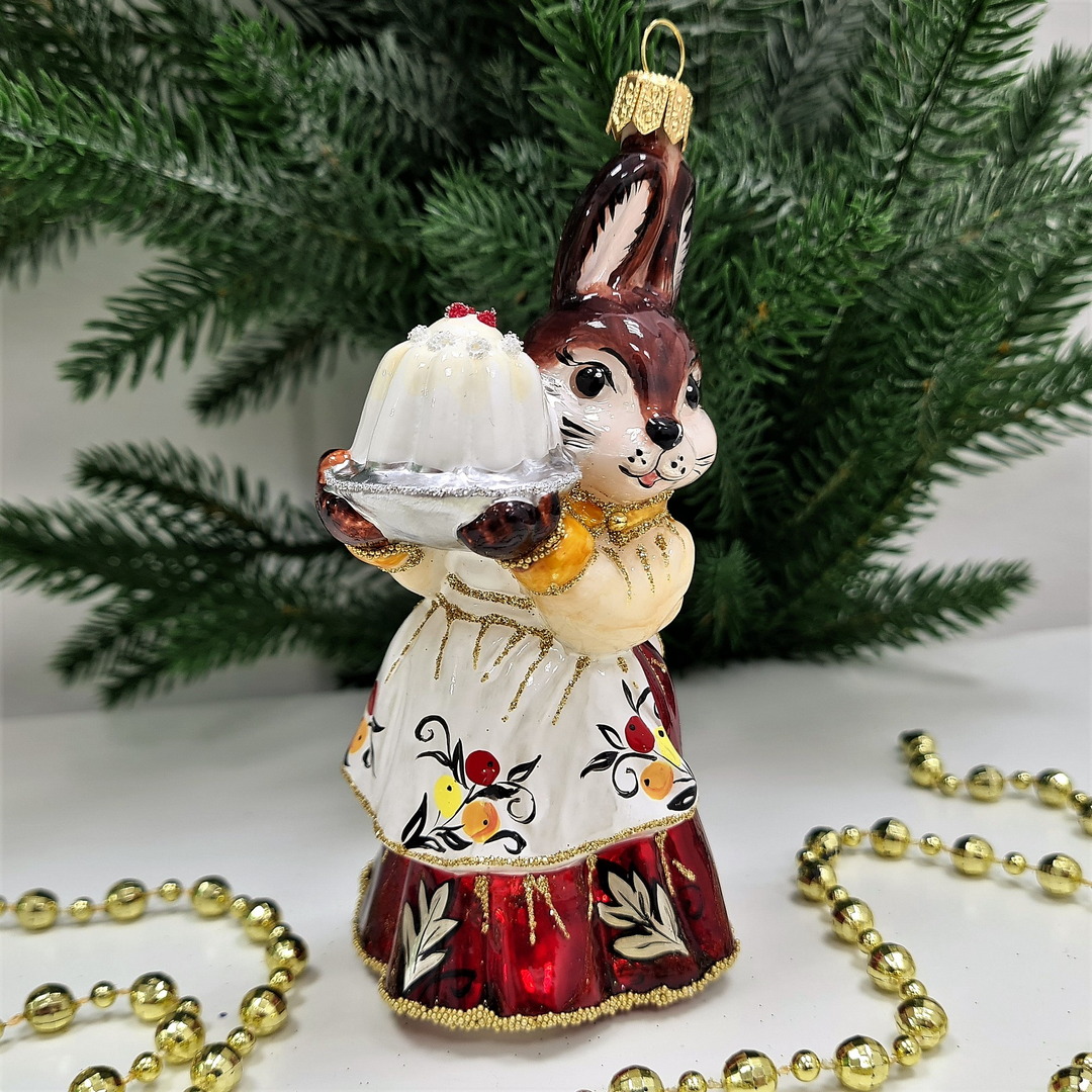 фото Стеклянная елочная игрушка Зайчиха с тортом-3