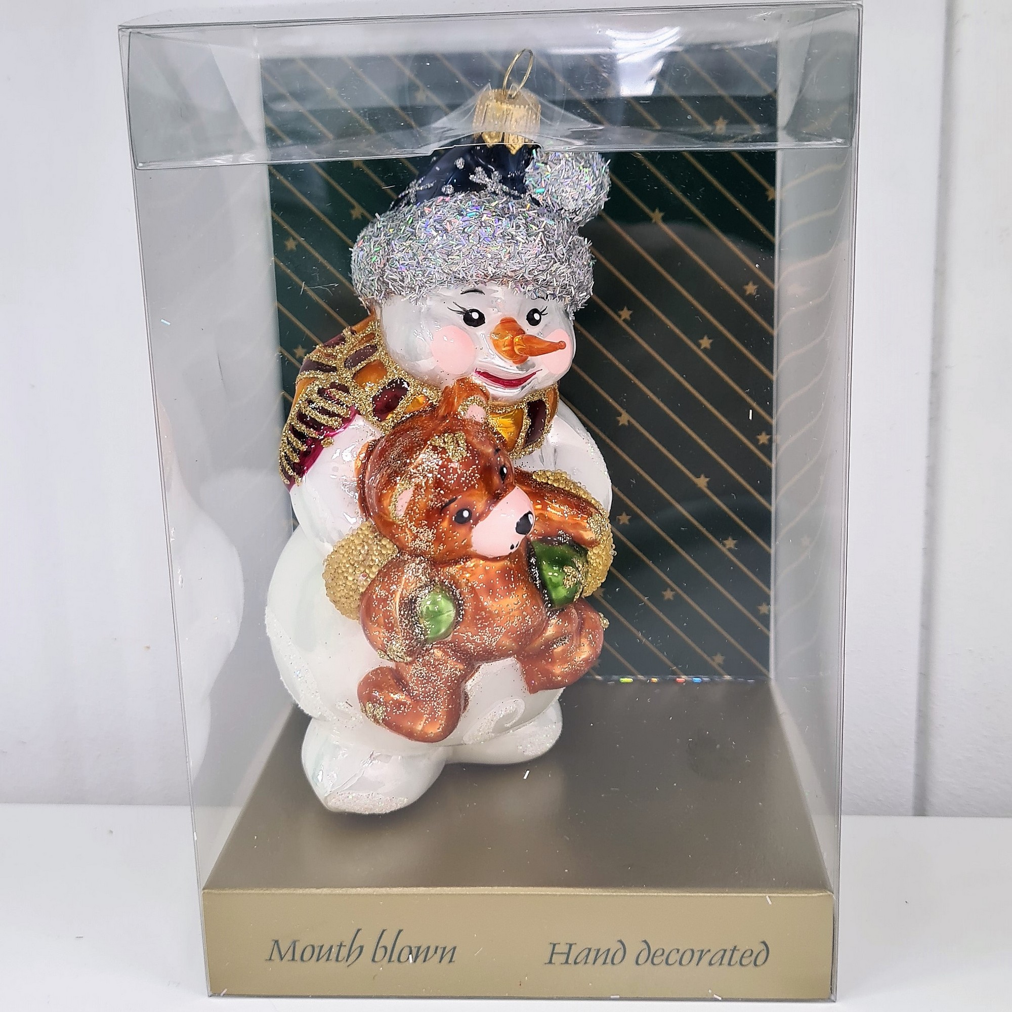 фото Стеклянная елочная игрушка Снеговик с мишкой