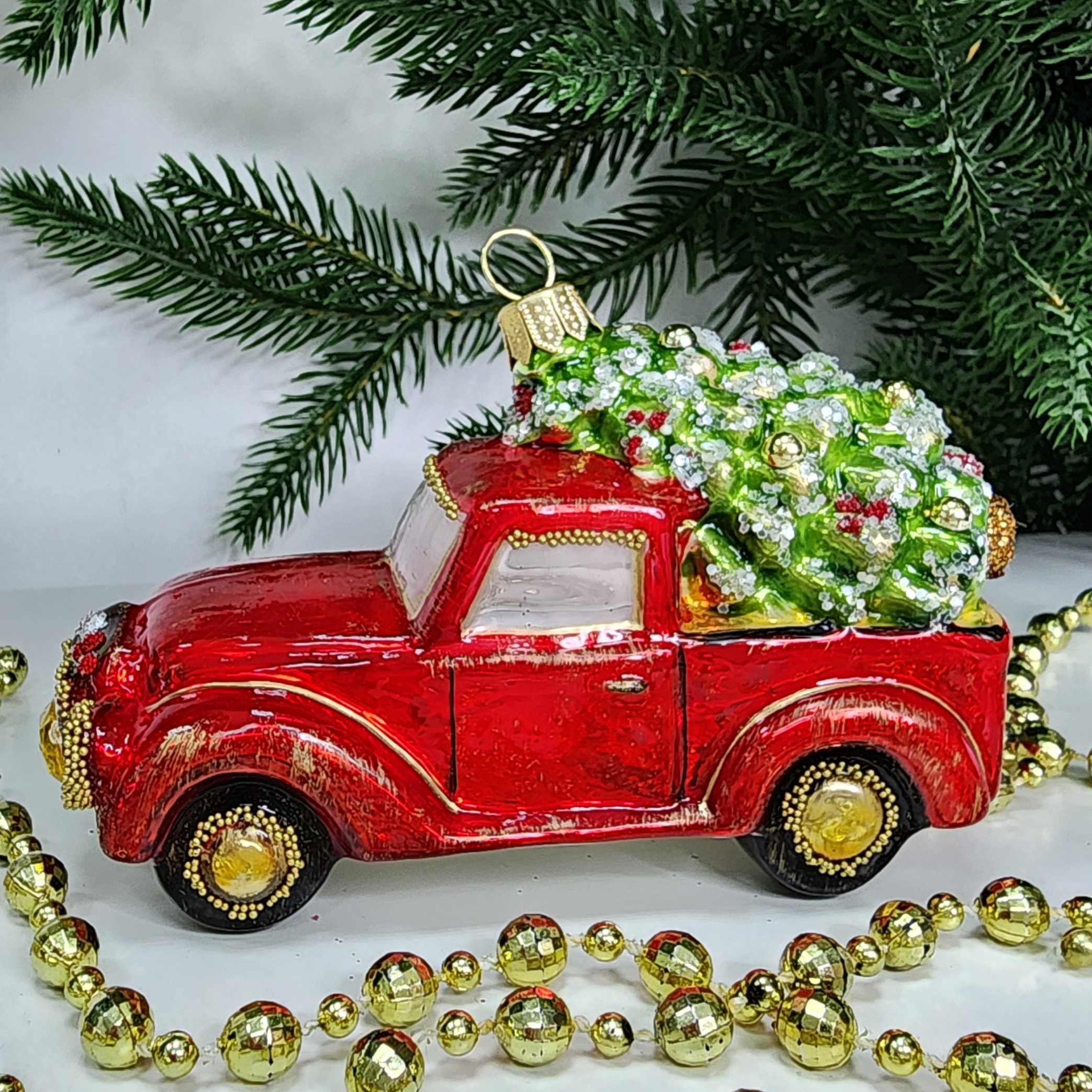фото Стеклянная елочная игрушка Машинка с елкой