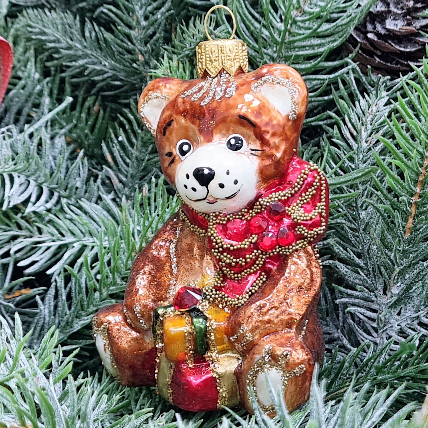 фото Стеклянная елочная игрушка Мишка с подарками