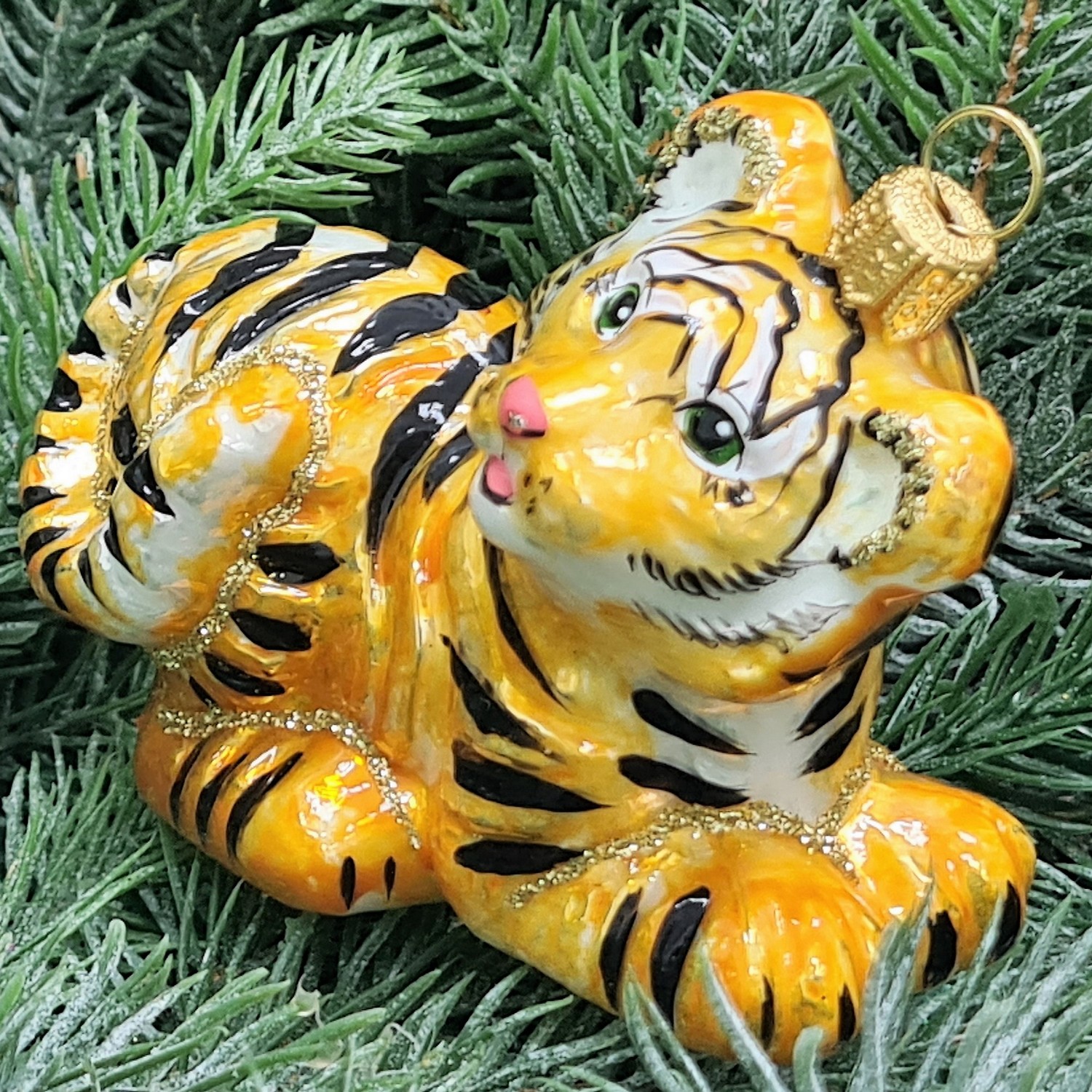 фото Стеклянная елочная игрушка Тигренок играет
