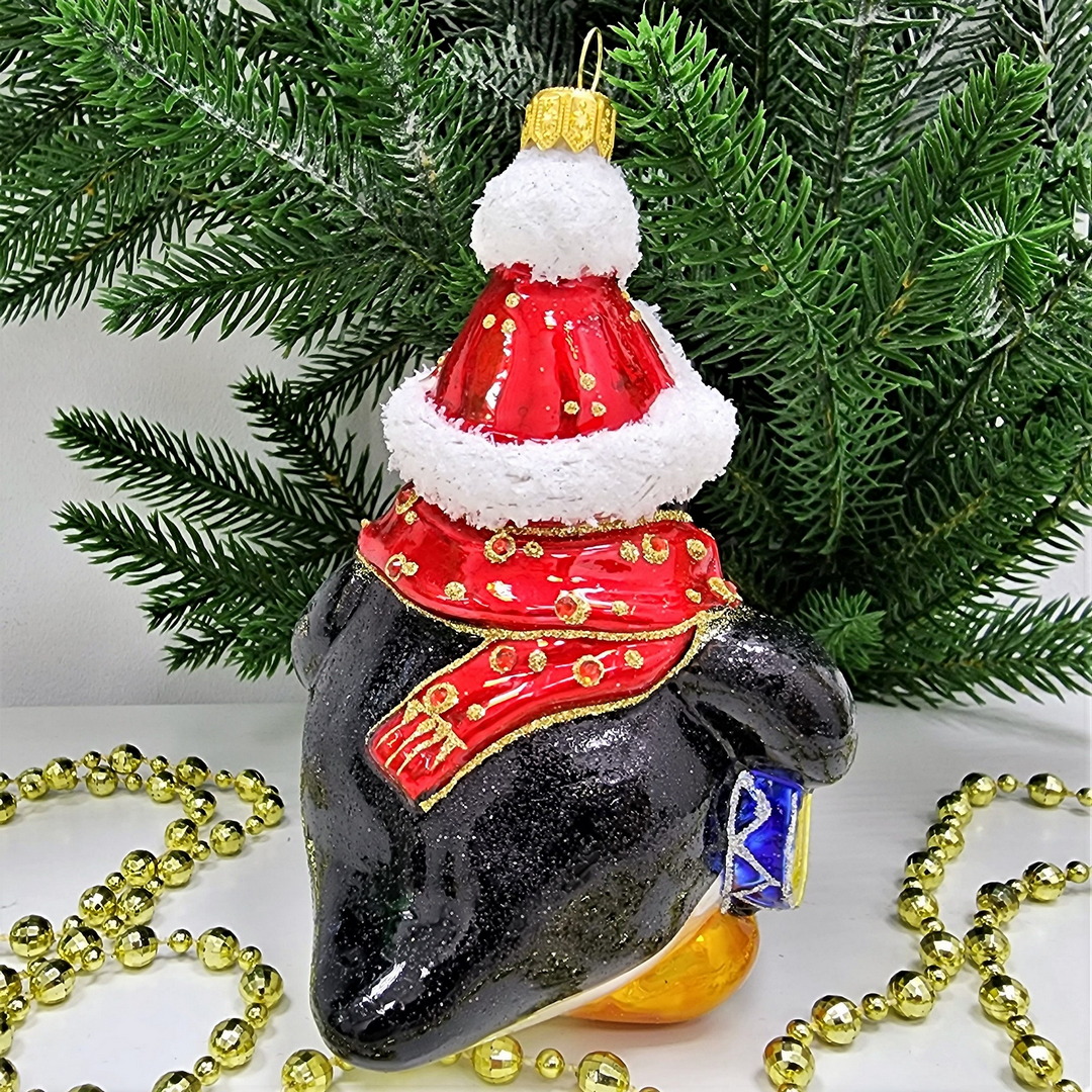 фото Стеклянная елочная игрушка Пингвин с барабаном